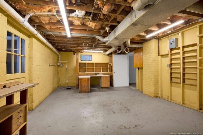 Building Photo - 301 Fairfield Rd