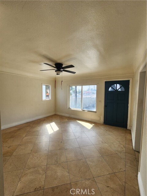 Building Photo - 13402 S Willowbrook Ave