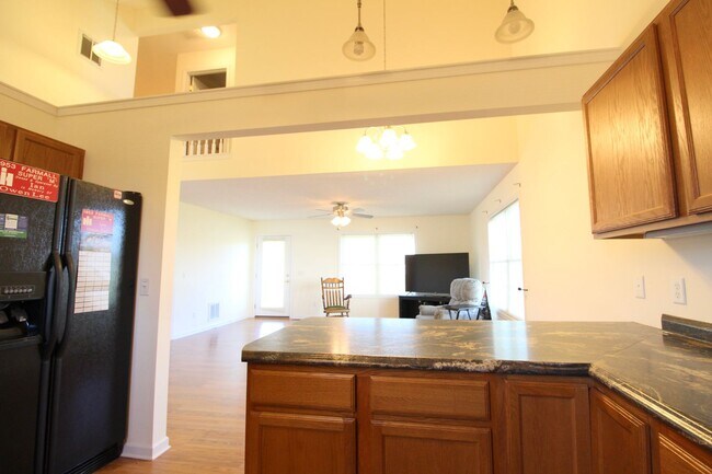 Building Photo - 120 Hollen Mill Ct