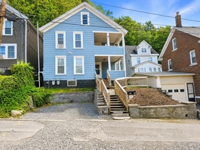 Building Photo - 302 Caroline Ave