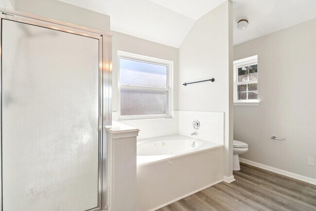 Building Photo - 16546 Cypress Thicket Dr