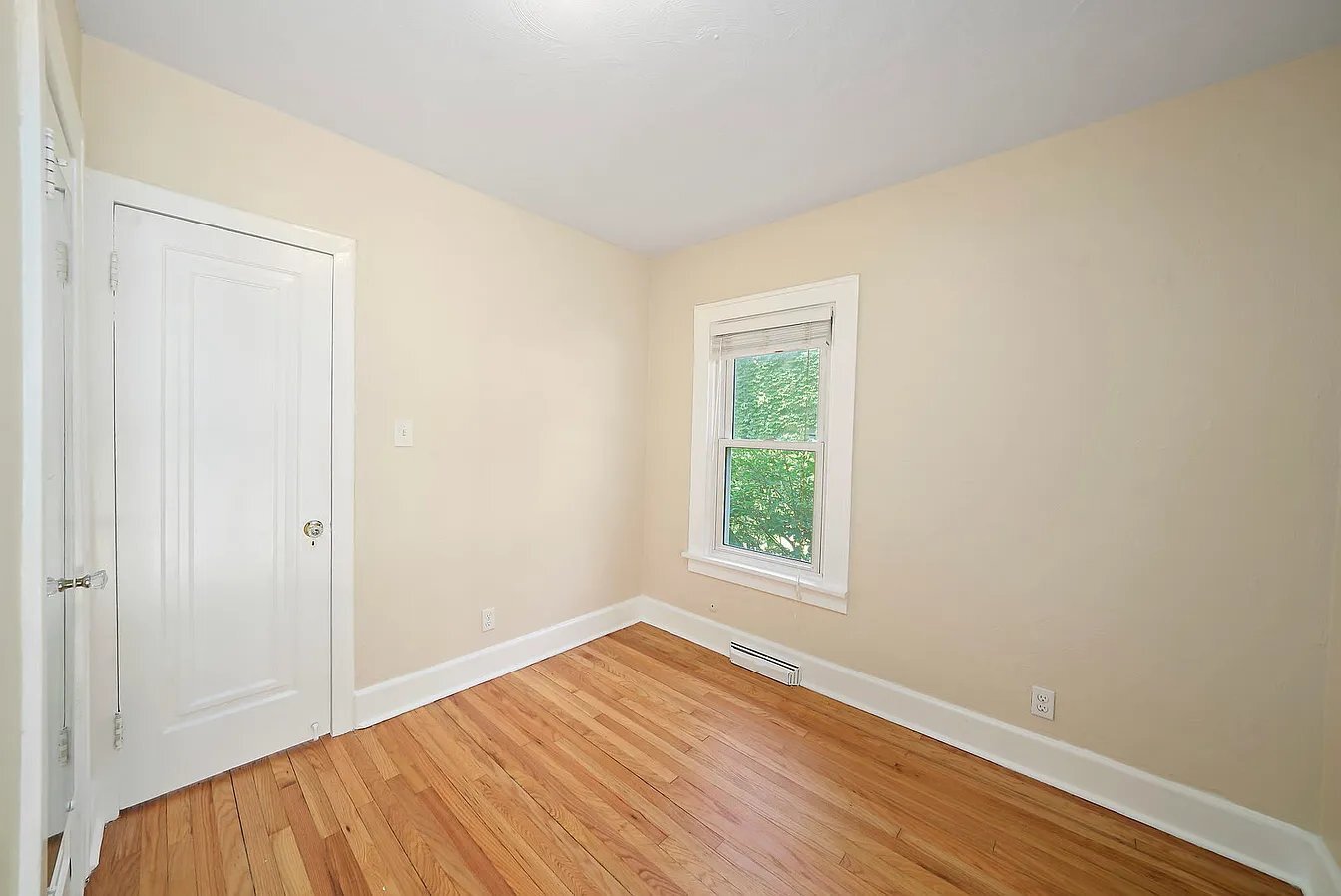 Building Photo - 511 Lyon Ave
