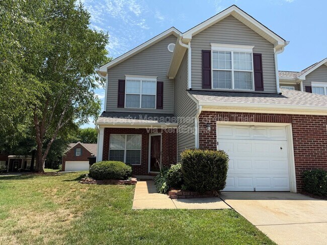 Building Photo - 3930 Fountain Village Cir