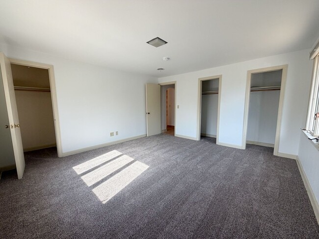 Building Photo - 318 McKinley Ave