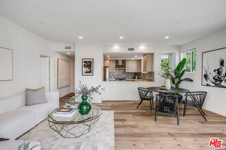 Building Photo - 1101 S Bedford St