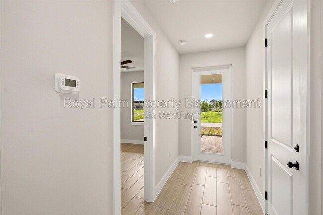 Building Photo - 2616 NW 9th Ave