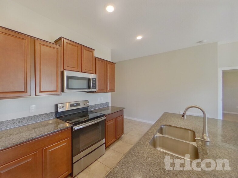 Building Photo - 1616 Broad Winged Hawk Dr