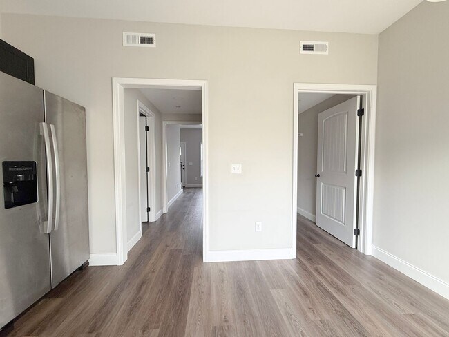Building Photo - 107 Westfield Ct