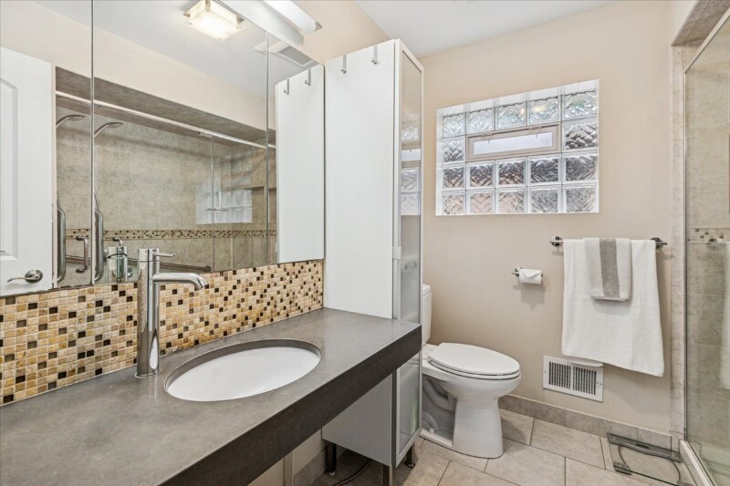 Building Photo - 9107 Meade Ave