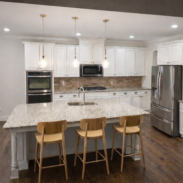 Building Photo - 7228 Avoncliff Dr