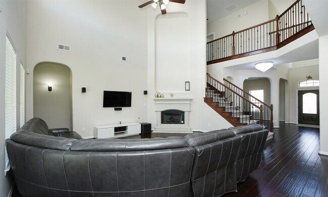 Building Photo - 27019 Drybank Creek Ln