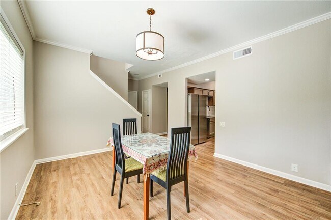 Building Photo - 1602 Prairie Grove Dr