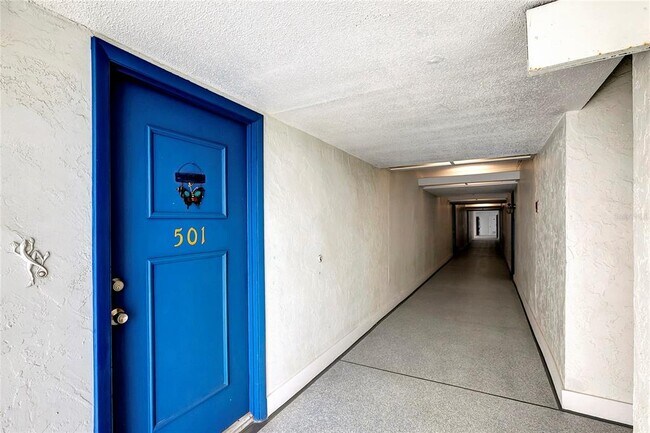 Building Photo - 500 Treasure Island Causeway