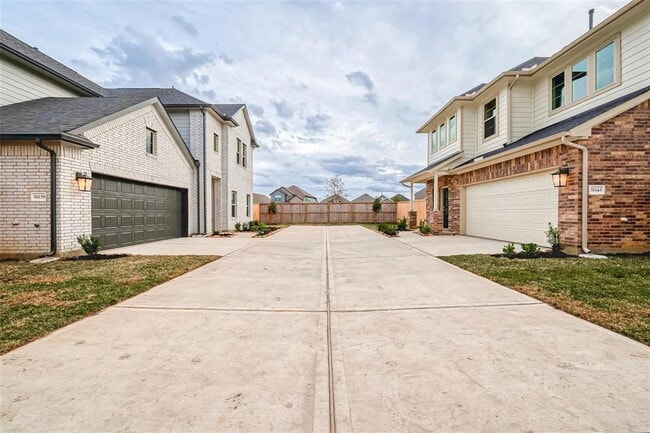 Building Photo - 31139 Mahogany Fir Trl