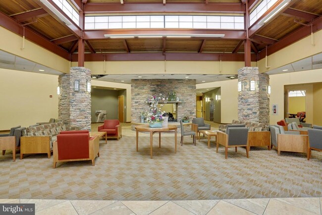 Building Photo - 3210 N Leisure World Blvd