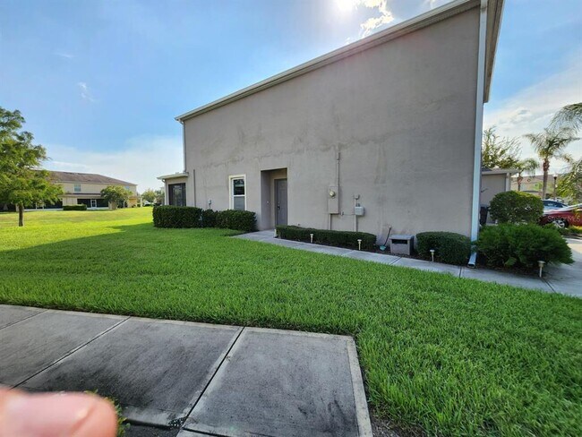 Building Photo - 335 Arbor Lakes Dr