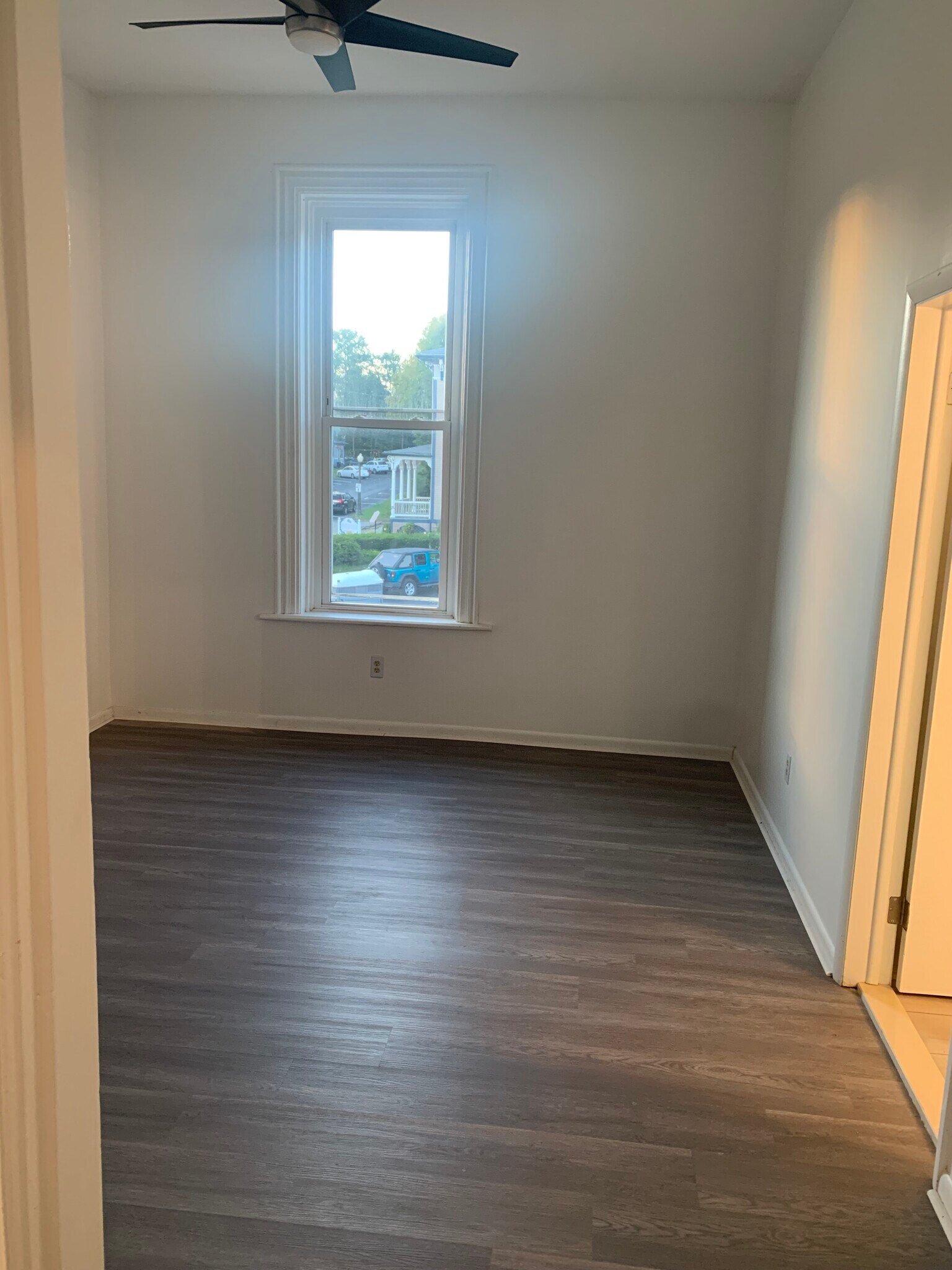 Bedroom - 140 N Canal St