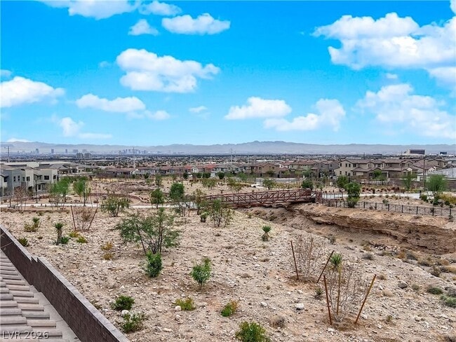 Building Photo - 11665 Redwood Mountain Ave