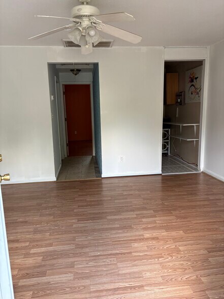 Building Photo - 3012 Dedi Ct