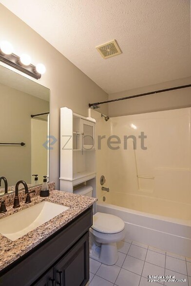 Building Photo - 721 N Aberdeen Dr