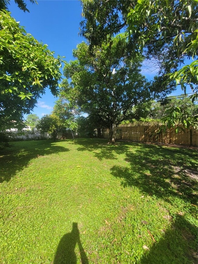 Building Photo - 22028 Acapulco Ct