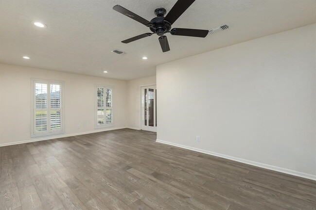 Building Photo - 20357 Fieldtree Dr
