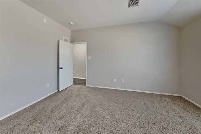 Building Photo - 1806 Usher Ct