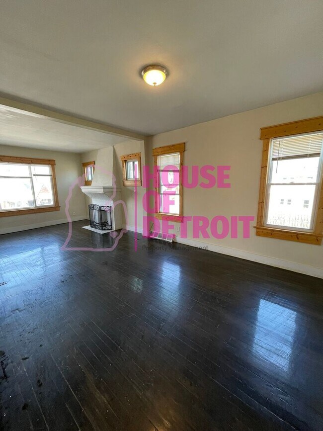 Building Photo - 16618 Woodingham Dr