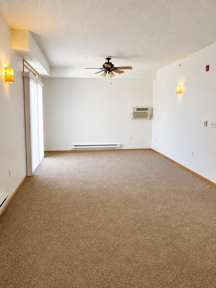 Building Photo - 3634 Calvert Rd