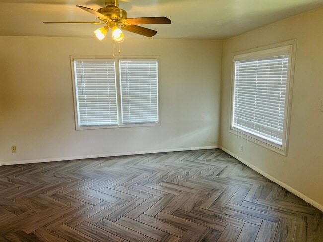 Building Photo - Newly remodeled home with 2nd kitchen in the basement