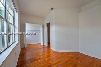 Building Photo - 1051 Meridian Ave