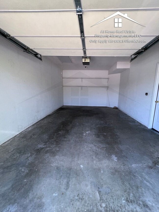 Building Photo - 997 Boulder Ct