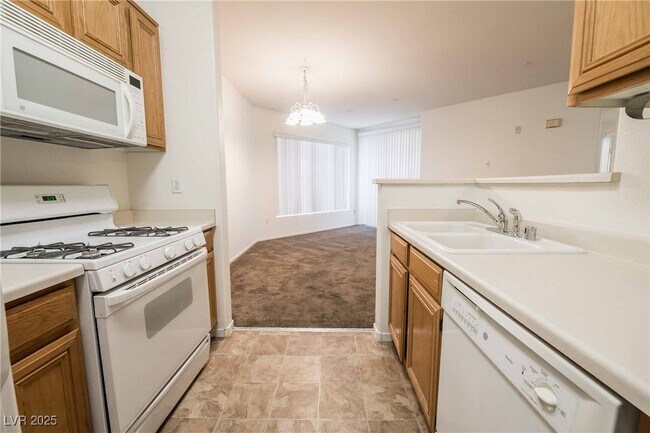 Building Photo - 7135 S Durango Dr