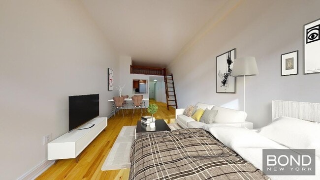 Primary Photo - 1 Astor Pl