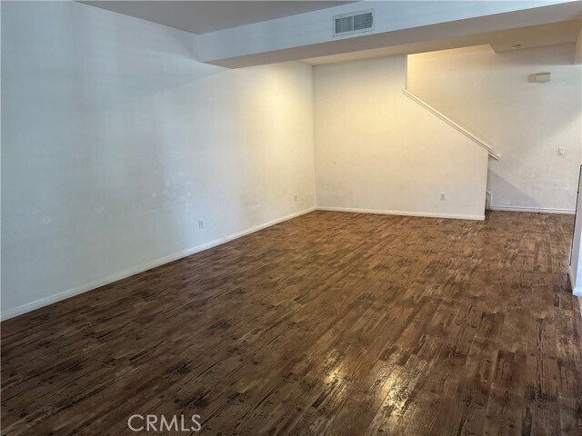 Building Photo - 321 S Glendora Ave