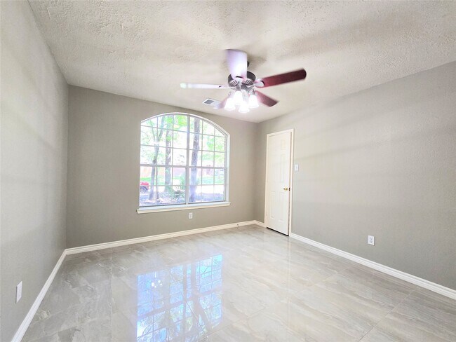 Building Photo - 159 S Delta Mill Cir