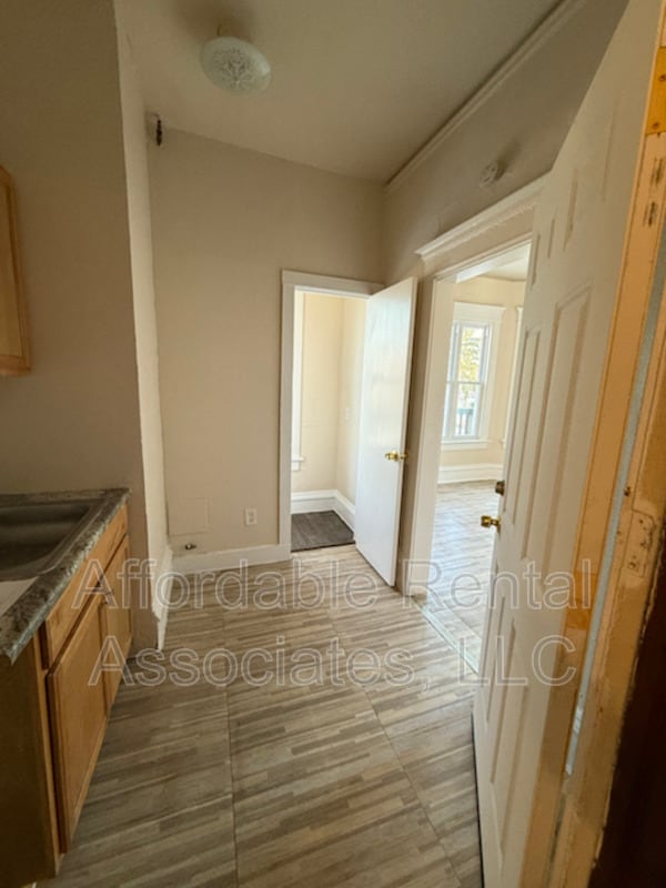 Building Photo - 737 S 24th St