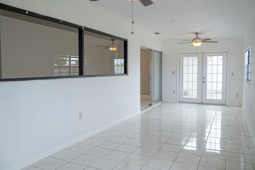 Building Photo - 21115 SW 125th Court Rd