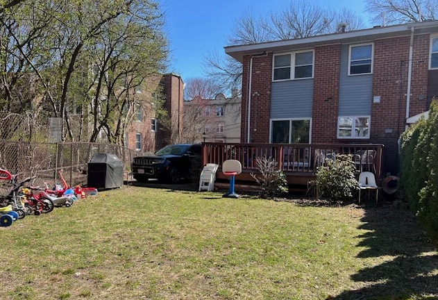 Building Photo - 148 Thorndike St