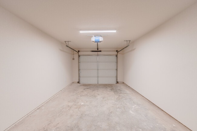 Building Photo - 617 NW Renfro St