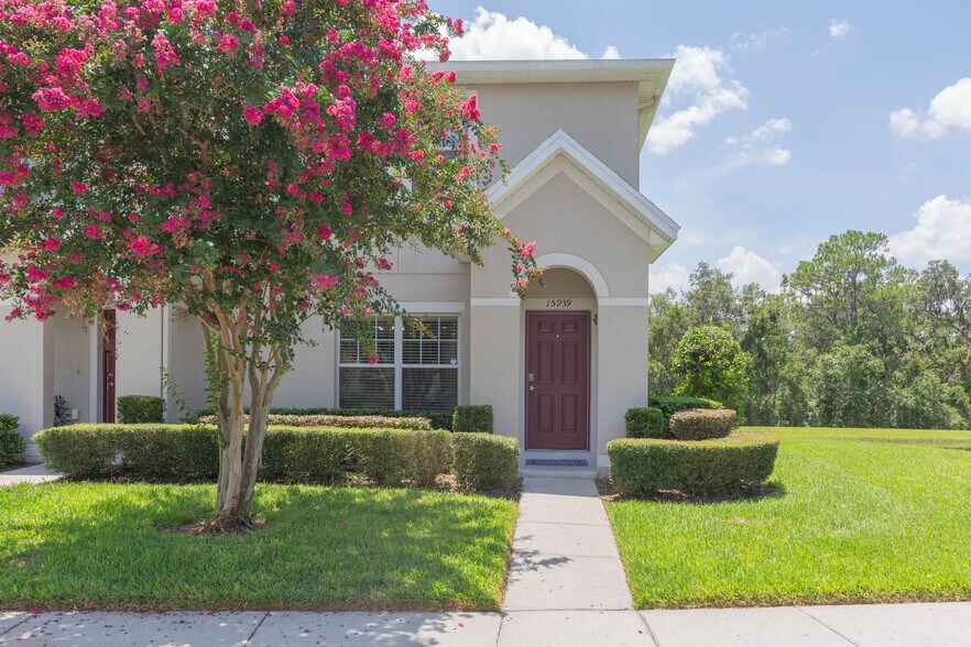 Primary Photo - 15939 Fishhawk View Dr