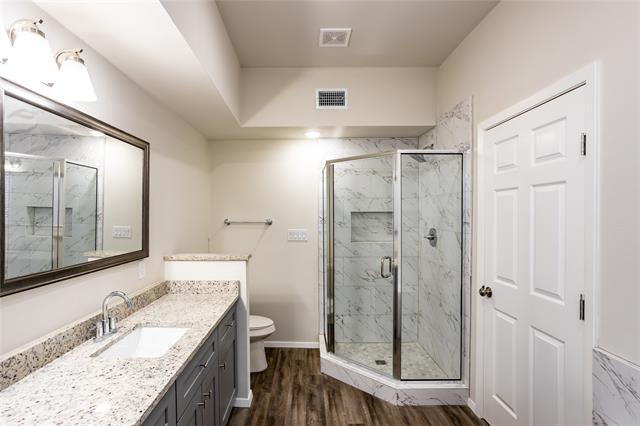 Building Photo - 4522 Reiger Ave