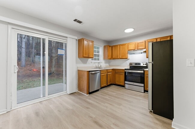 Building Photo - 4814 Bob White Run