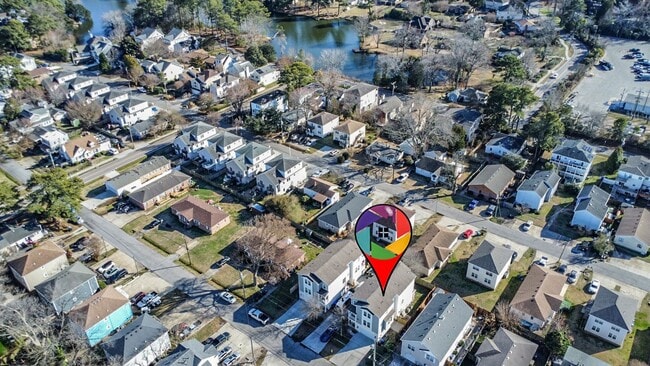Building Photo - Chick's Beach Condo 3BR & 3.5BA w/2-car garage