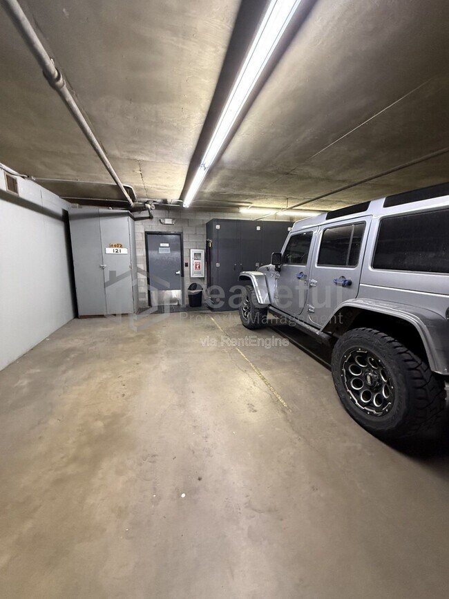 Building Photo - 515 S 1000 E