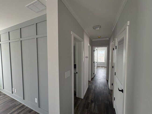 Building Photo - 1005 Morgan Jones Dr