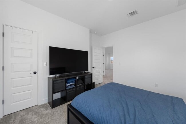 Building Photo - 5902 Rangeland Rd