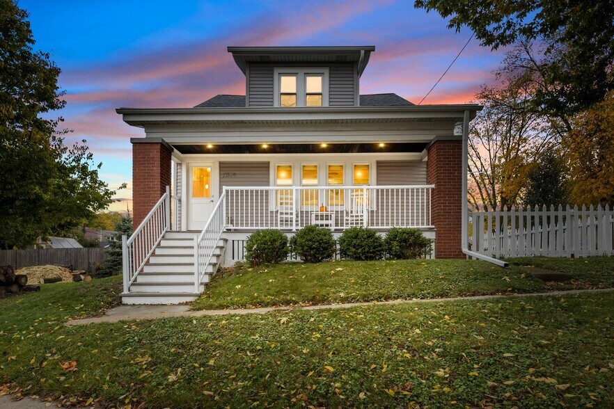 Primary Photo - 3124 S Ellen St