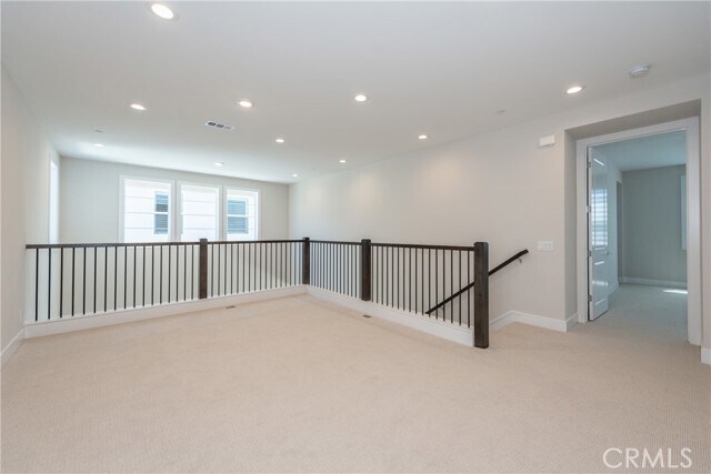 Building Photo - 140 Buckeye