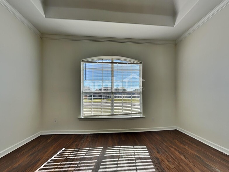 Building Photo - 13136 Braybourne Pkwy